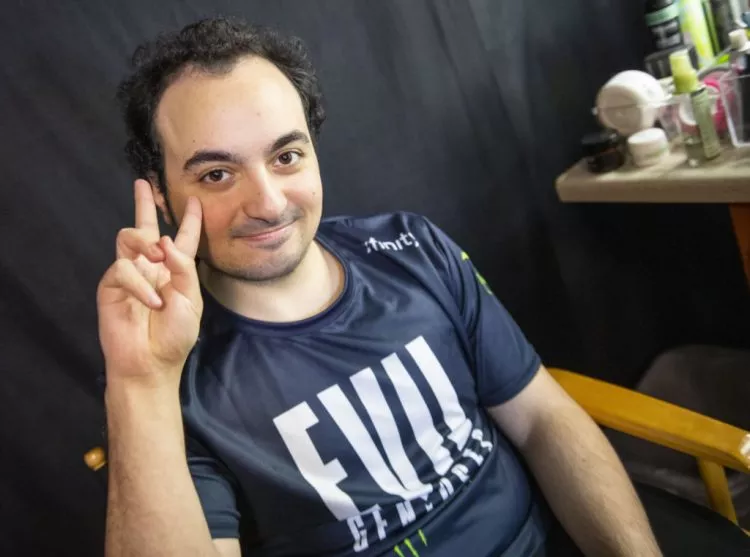 C9鏖战CLG,Viper操刀奇招英雄翻盘顶尖较量淘汰赛,技惊四座 C9鏖战CLG,Viper操刀奇招英雄翻盘顶尖较量淘汰赛,技惊四座