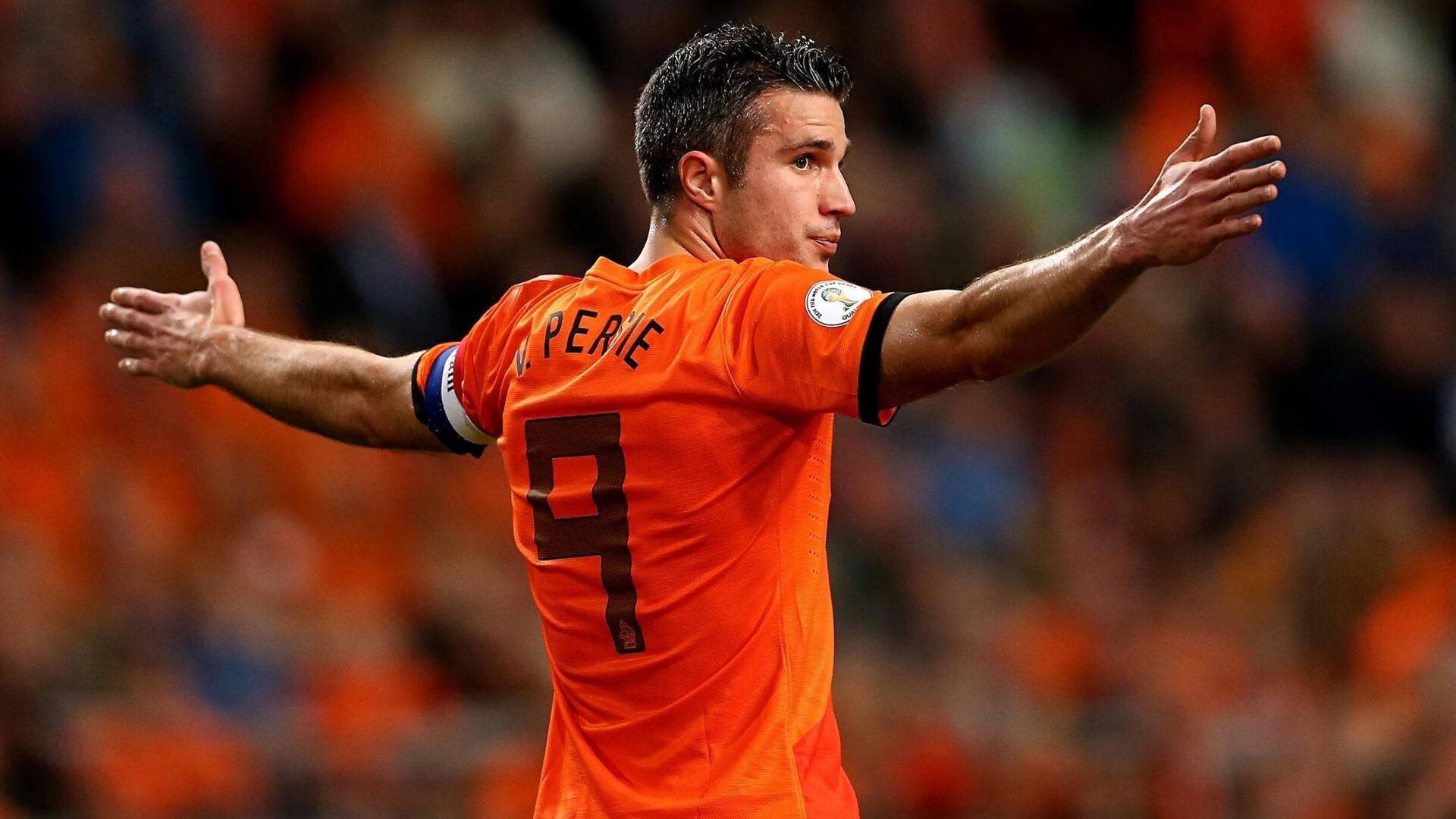 开云体育在线-欧冠淘汰赛之夜，那双西亚卡姆式的手掌正在统治绿茵场