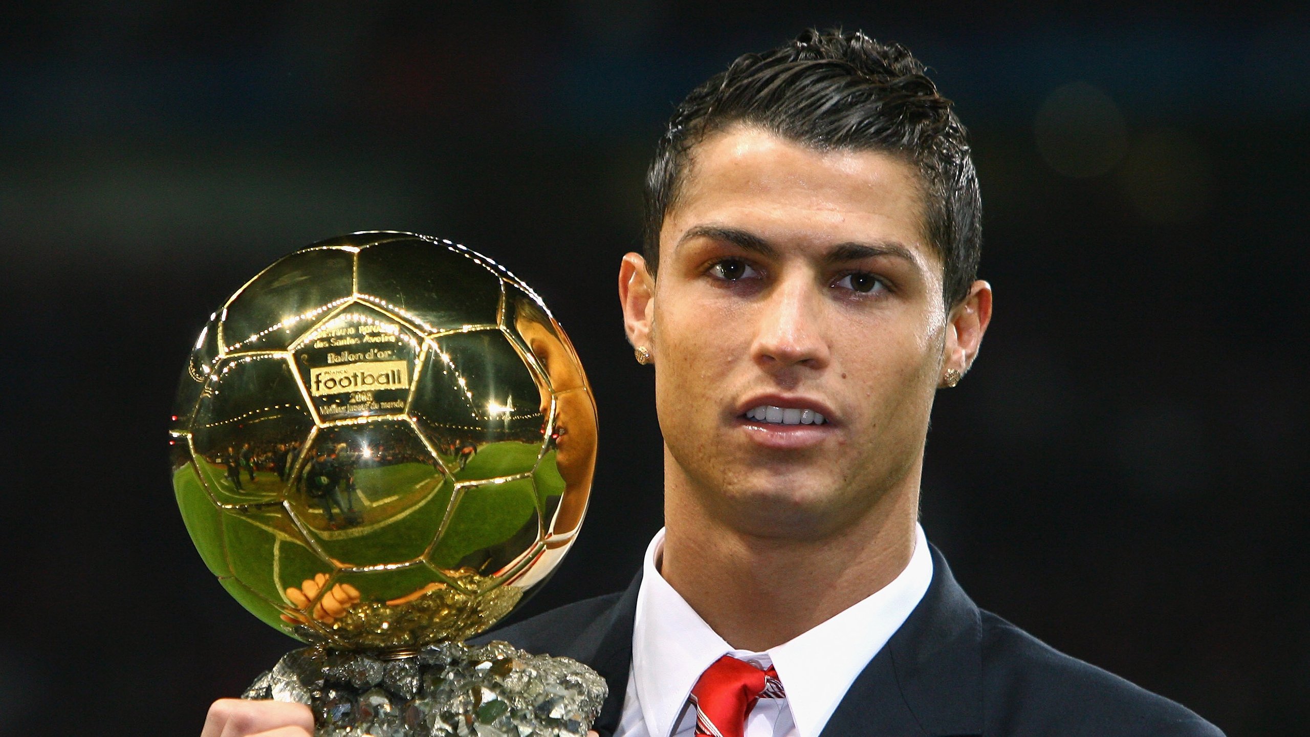 教科书内马尔回归！手术刀式传球撕裂防线，34岁老将教会年轻一代什么是大师