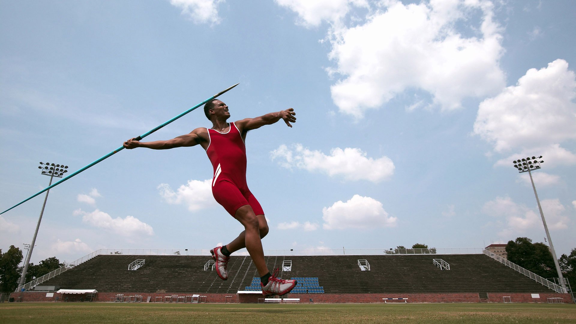 公牛血拼黄蜂，福克斯于东决炼狱中加冕，轰50+制胜一击撕裂时代疑云