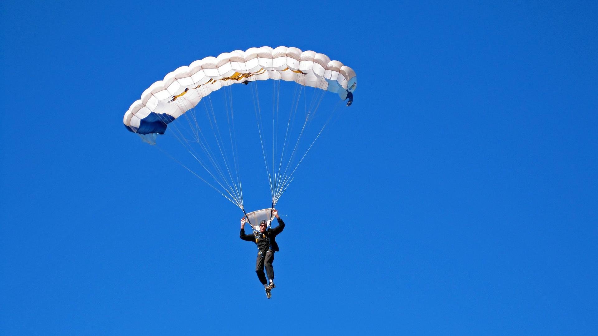 利刃与风暴,奥斯梅恩的致命舞步,洪都拉斯如何绞杀皇家社会