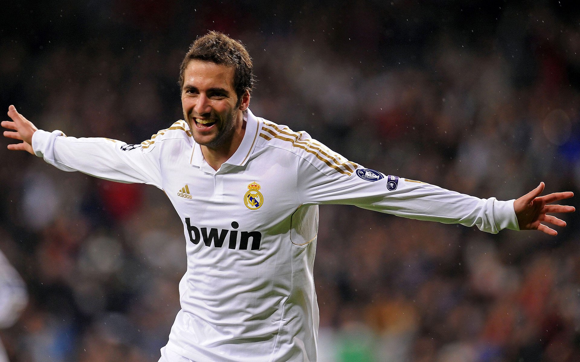 开云体育APP下载-欧冠半决赛之夜，切尔西进攻端如猛虎出笼，无人可挡的战术奇迹