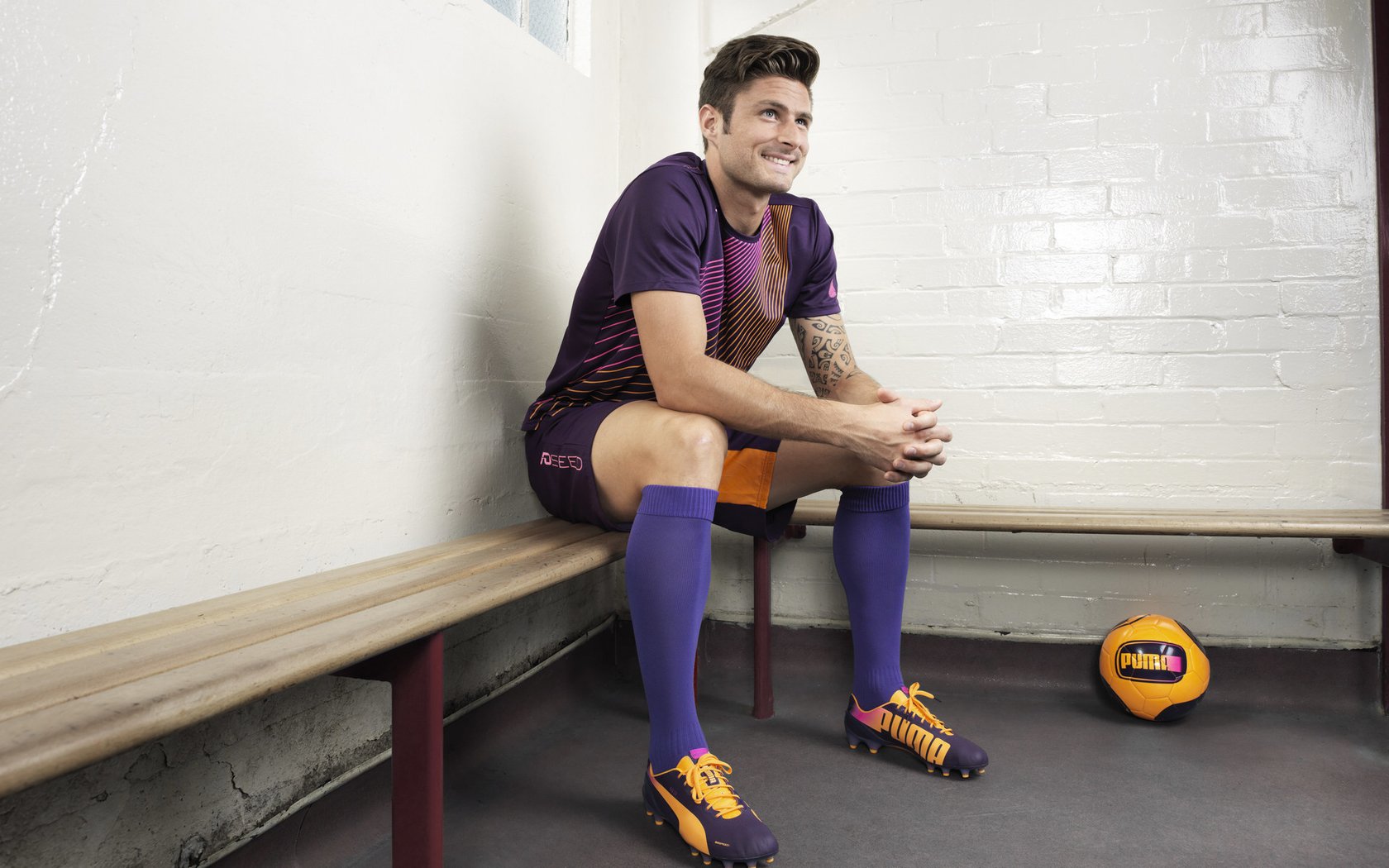 绝杀与艺术,奥地利迪巴拉让日本防线沦为背景板